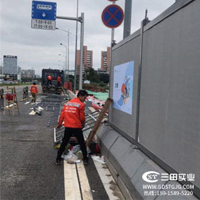 A2-1款鋼板圍墻施工現場