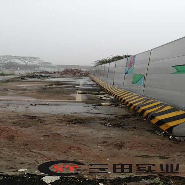 A4-2裝配式圍蔽施工現場